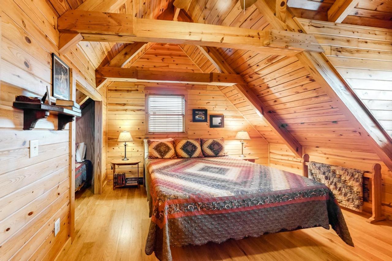 Timberidge Lodge Sylva Bagian luar foto